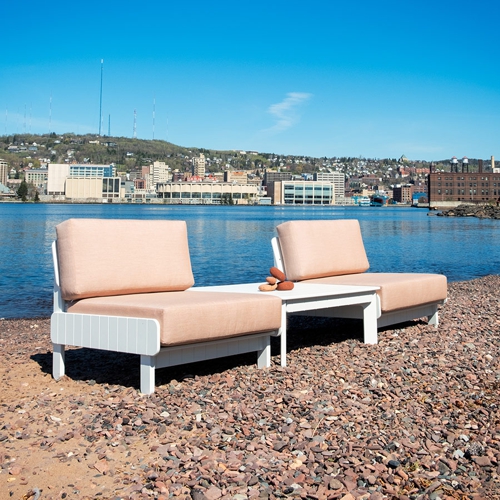 Sillones o loveseats Sunnyside para exterior en una playa